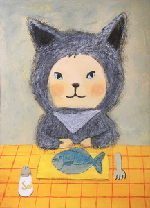 작품명:「the cat(?) have a lunch」 작가명:「summer7」 코멘트:「ネコの被り物をした生物は
自分の家で昼食をとろうとしています。
料理は好物の魚です。
塩を振りかけて食べるのが常です。
午後は散歩に出かけます。」 ART-Meter