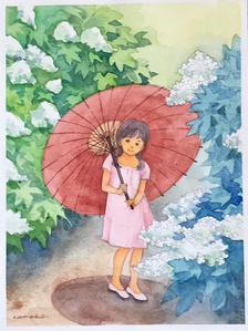 작품명:「A girl in the garden where hydrangeas」 작가명:「Canako」 코멘트:「まもなく夏が始まりますが、梅雨のこの時期にしか出会えない素敵な光景もあります。アジサイ園で貸し出されていた大きな傘を背負ってポーズをとった少女です。色合いは多少異なります。周囲に5ミリ程度の余白があります。」 ART-Meter